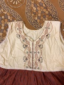 Sleevless Short Kurti Top