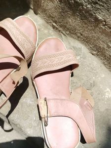 Women&#39;s Pink Sandals