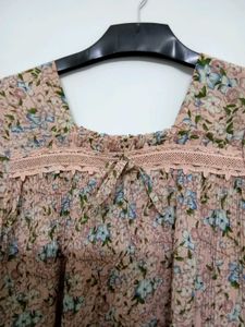 Floral Printed 🌸🌺 Plated Top