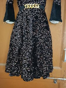 Black Velvet Siqunce Dress