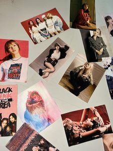BLACKPINK Photocards