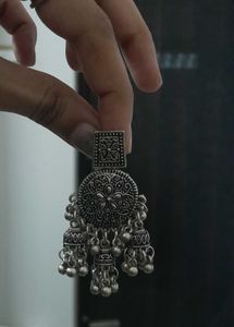 Oxidized Sliver Earring