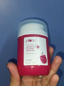 Plum Cherry Blossom Frizz Control Serum