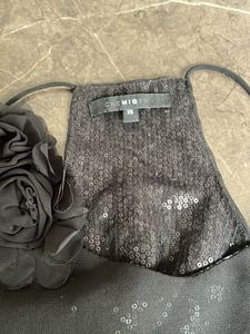 109 F Strapped Top