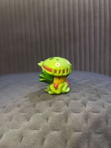 Pokemon Carnivine Figure