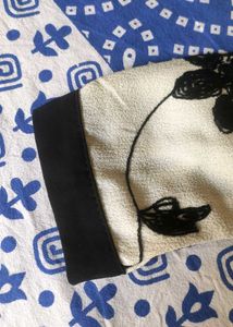 Embroidered Long Sleeve Cut-and-Sew Blouse