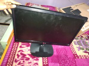 LG Monitor... 18 Inch