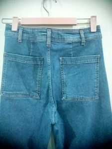 New Zara Straight And Baggy Jeans