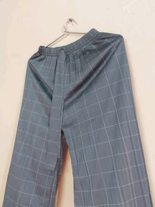 Combo Pack 2 Tshirt And Stretchable pant