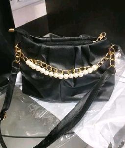 Pearl Chain Sling Bags 🦪⛓️