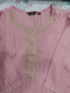 Acai Kurta With Handwork