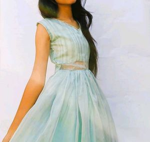 Cindrella Inspired Shiny Gown 💫