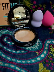 Maybelline Compact And Beauty Blender