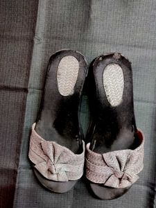 Assorted Women&#39;s Shoes - Size 6 (Combo)