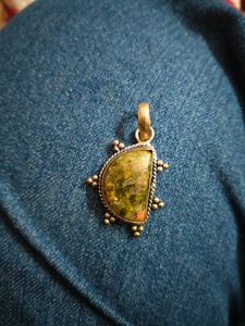 Beautiful Vintage Unakite Pendant