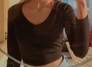 Black Long Sleeve Crop Top