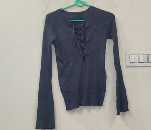 Offer ✨Stylish Front Knot Top