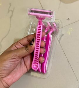 Pink Gillctte hair Razors (Set of 4)