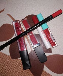 Lipsticks Bundle