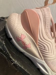 Under Armour Sport Shoes 100%ORIGNAL💯UK-3.5