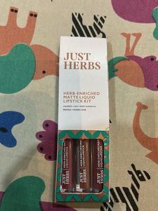 Just Herbs Lipstick Kit