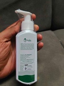 Ivedic Deep Tone Facewash