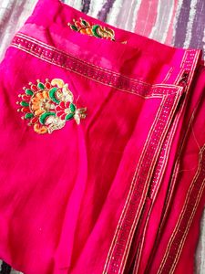 Saree With Earrings
