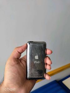 Apple iPod Touch 4th Gen (White, 16GB)