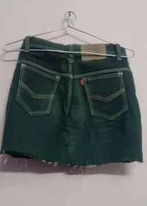 Branded Levis Charcol Short Skirt
