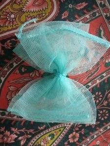 2 Aqua Bow Hair Clips