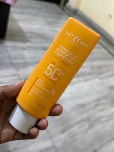 dot&amp;key vitamin C plus E super bright sunscreen