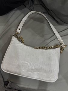 White shoulder bag