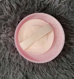 Pond&#39;s natural glow face powder