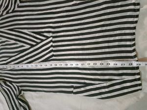 Top Black N White