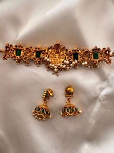 Temple Jewellery Set