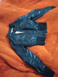 A very attractive black upleather jacket