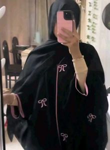 Trendy Embroidered Bow Abaya