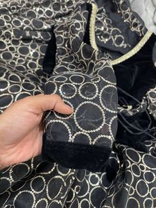 Price Drop Alert ⬇️⬇️Black Lehnga And Blouse Witho