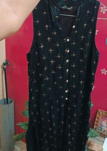 Middle Cut Black Kurti