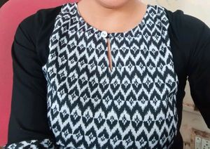 Black Kurti