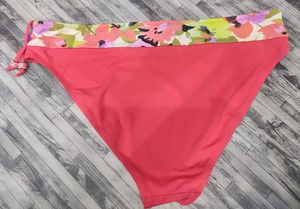 Coral Floral Bikini Bottom 🧡