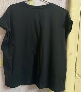 Octave Mettle Tshirt. Almost New