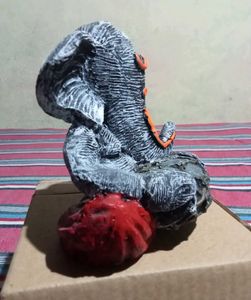 Ganesha Idol Showpiece