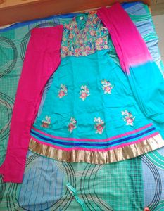 Beautiful Women Anarkali Suit💫