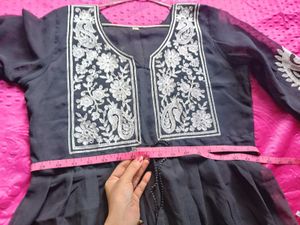 Chikankari Short Kurti