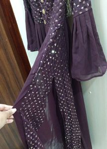 Heavy party wear dress 😍