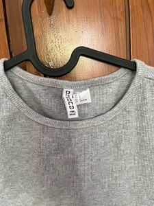 Grey H&amp;M T-shirt