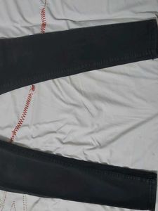 Black Skinny Jeans