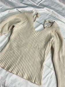 Off White Sweater And Black Top Combo