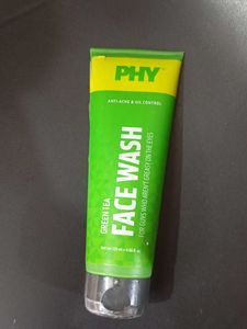 PHY men face wash